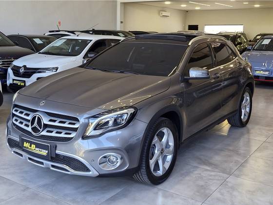 MERCEDES-BENZ GLA 200 1.6 CGI FLEX ENDURO 7G-DCT MERCEDES-BENZ GLA 200 1.6 CGI FLEX ENDURO 7G-DCT